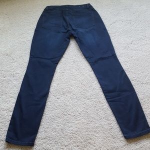 CAbi Jeans - CAbi curvy skinny jean size 8 CAbi Jeans - CAbi curvy skinny jean size 8